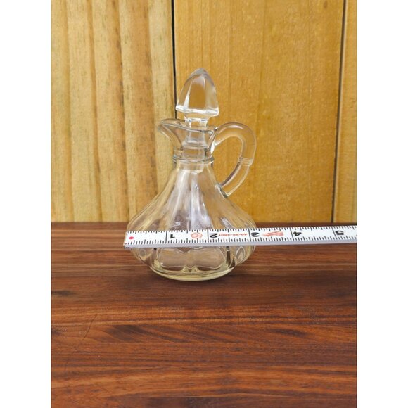 Vintage Glass Curvy Cruet with Stopper - Picture 6 of 8